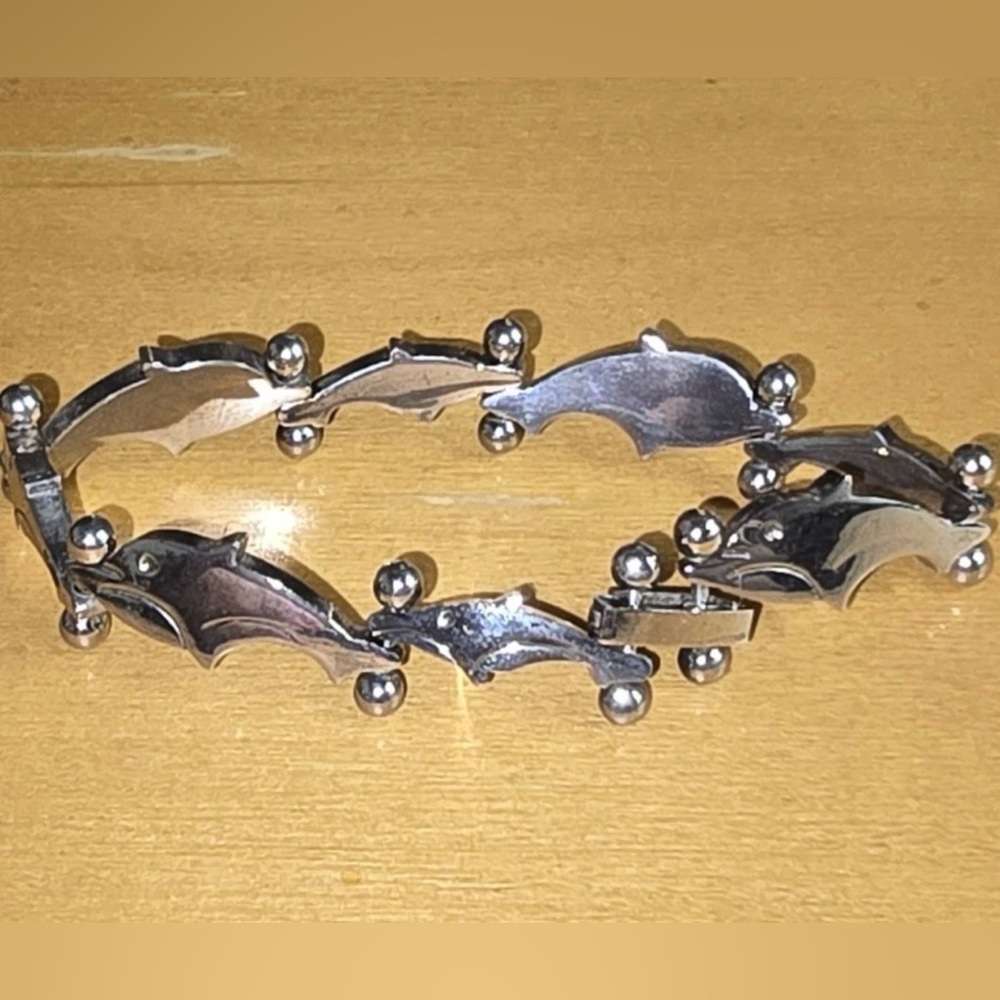 Vintage Sterling Silver Dolphins Link Bracelet Swimming Dolphin Bracelet 7in